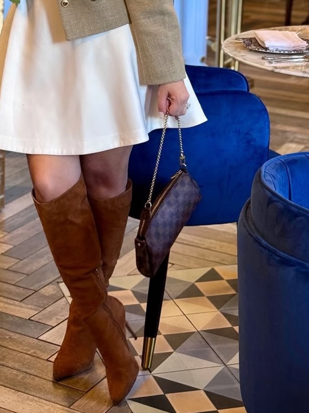 Louis Vuitton Brown Damier Eva Clutch and Crossbody - Picture 12 of 12